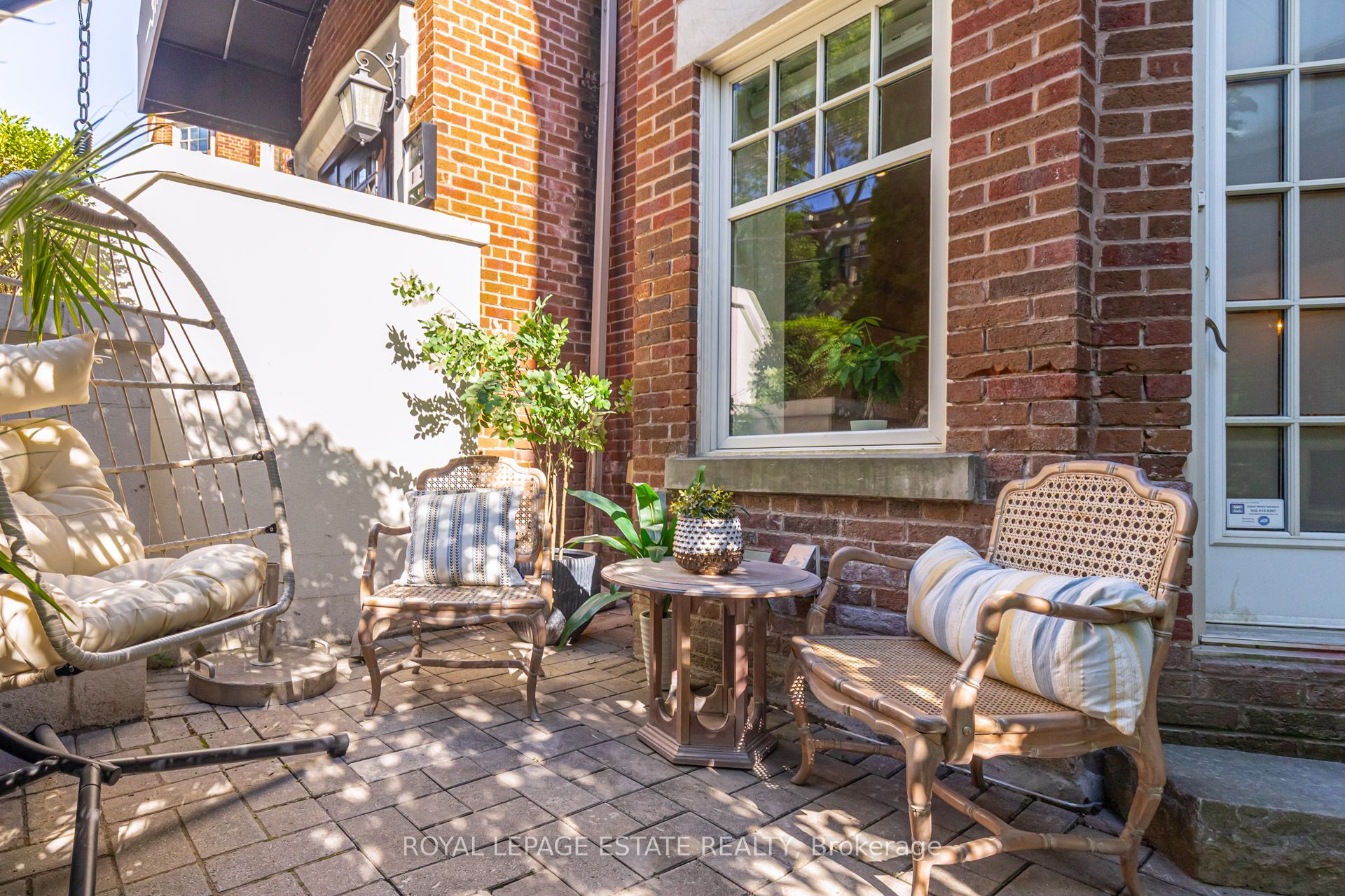 319 Lonsdale Road 1D