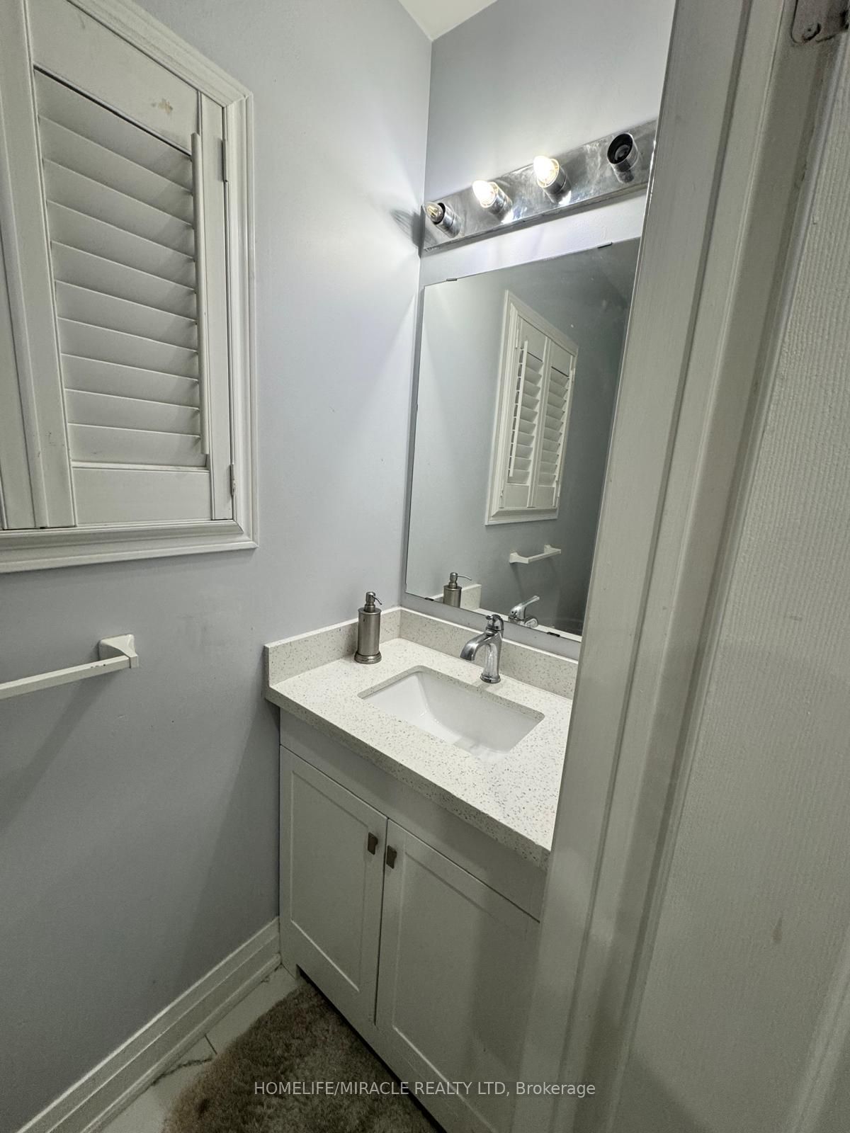 35 Applegrove Court Main