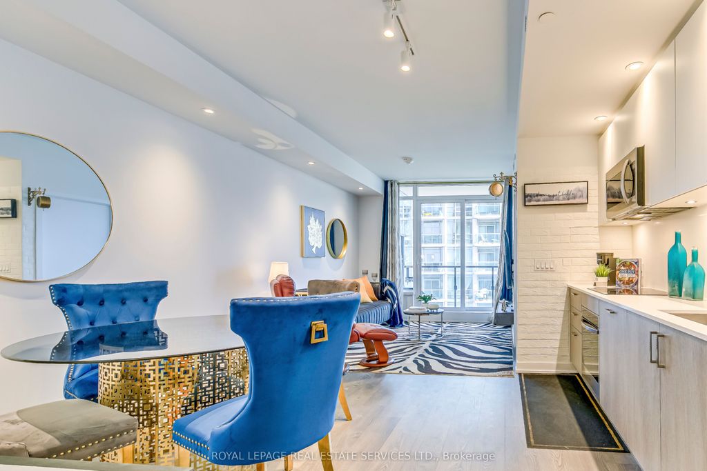 Photo of 1926 Lake Shore Boulevard W #1805, Toronto, ON M6S 1A1 (MLS # W12460191)