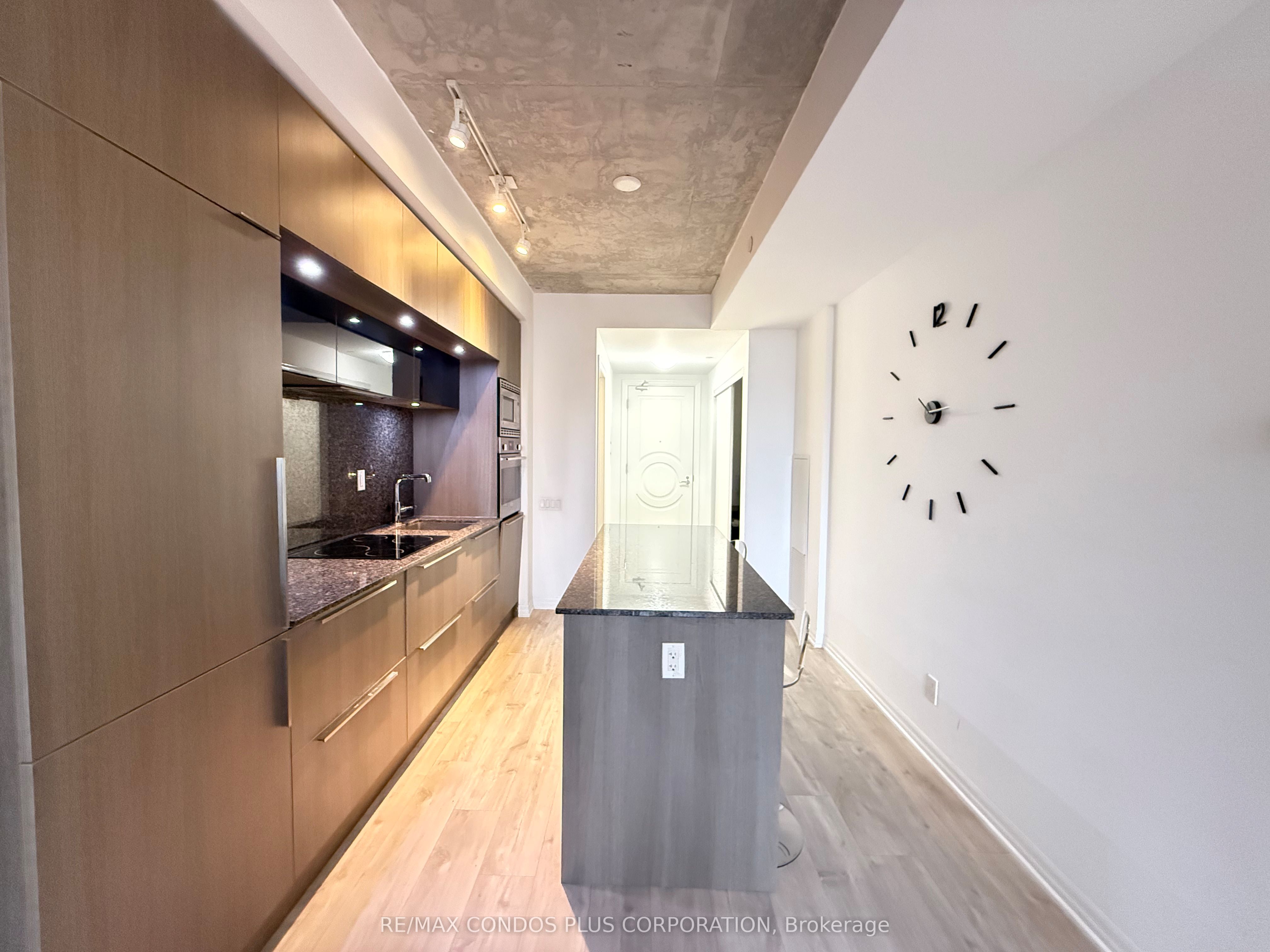 88 Blue Jays Way 2010