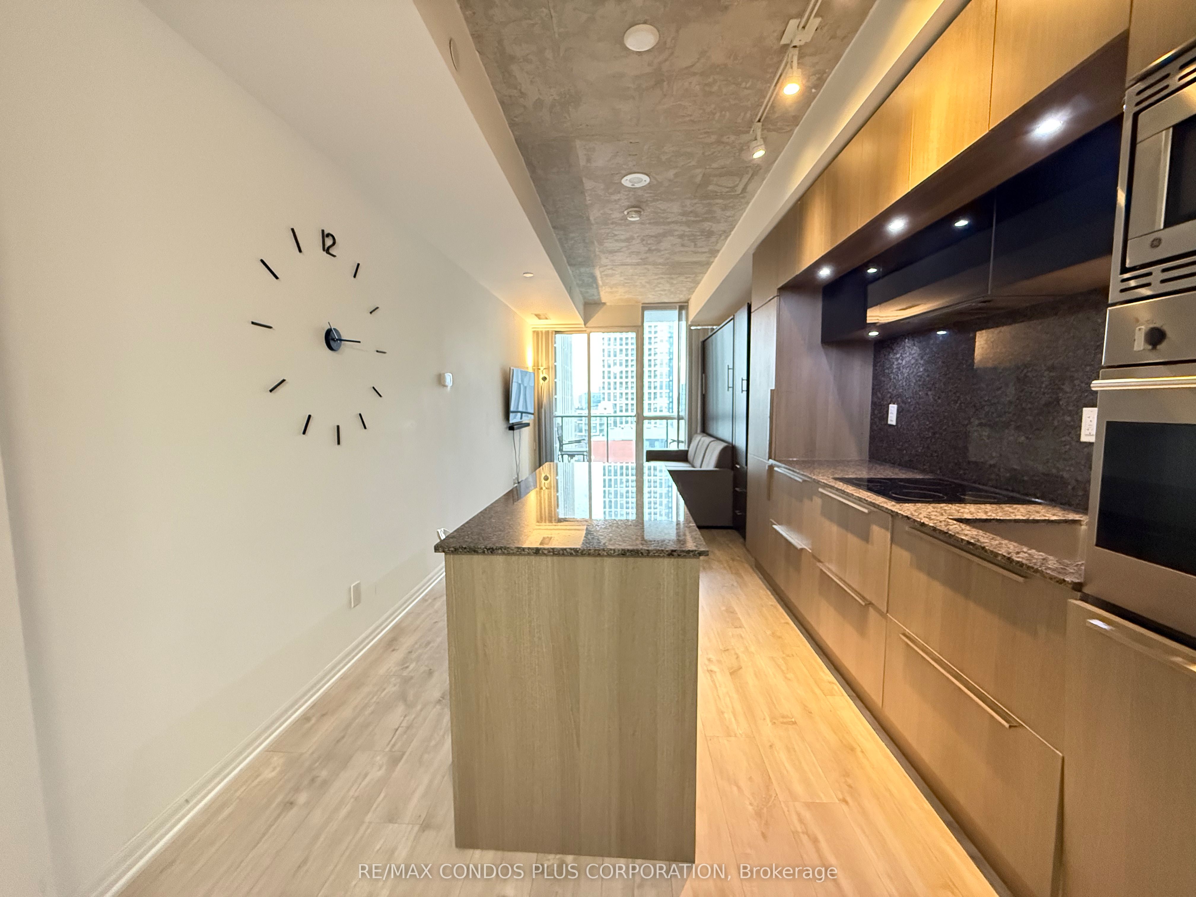 88 Blue Jays Way 2010