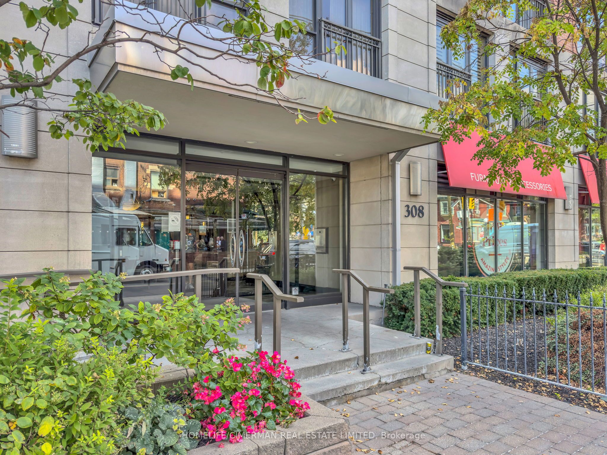 308 Palmerston Avenue 306