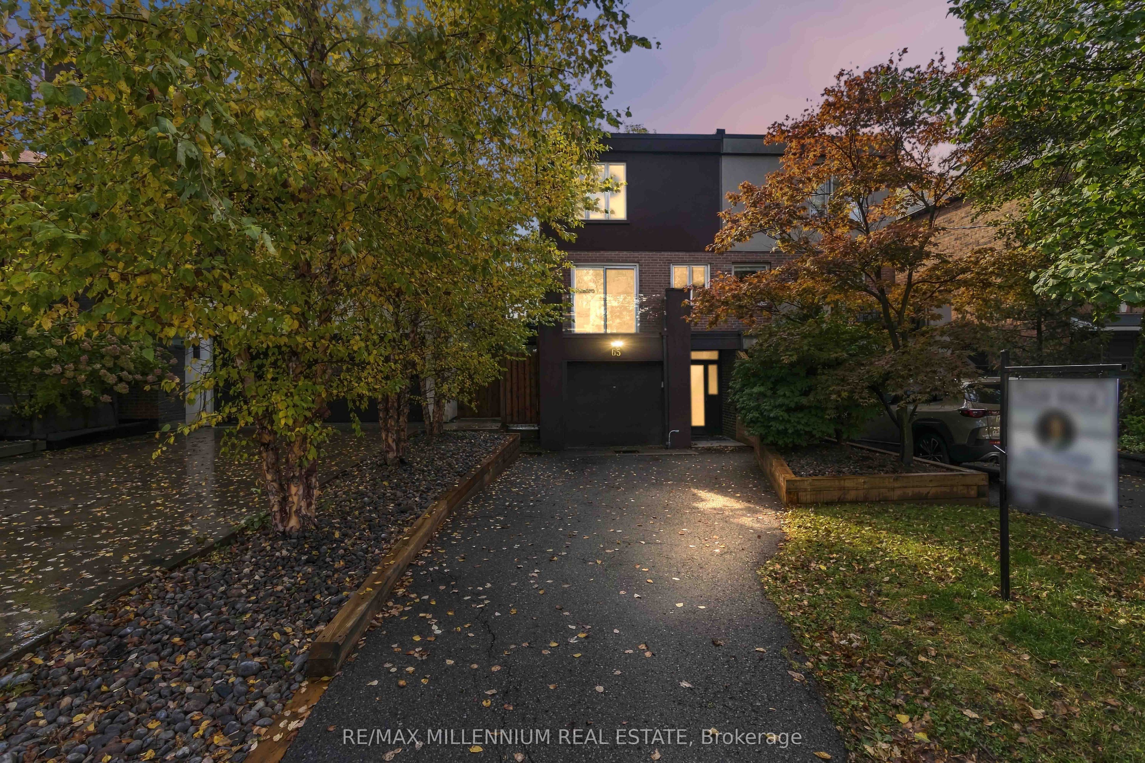 65 Castlefield Avenue