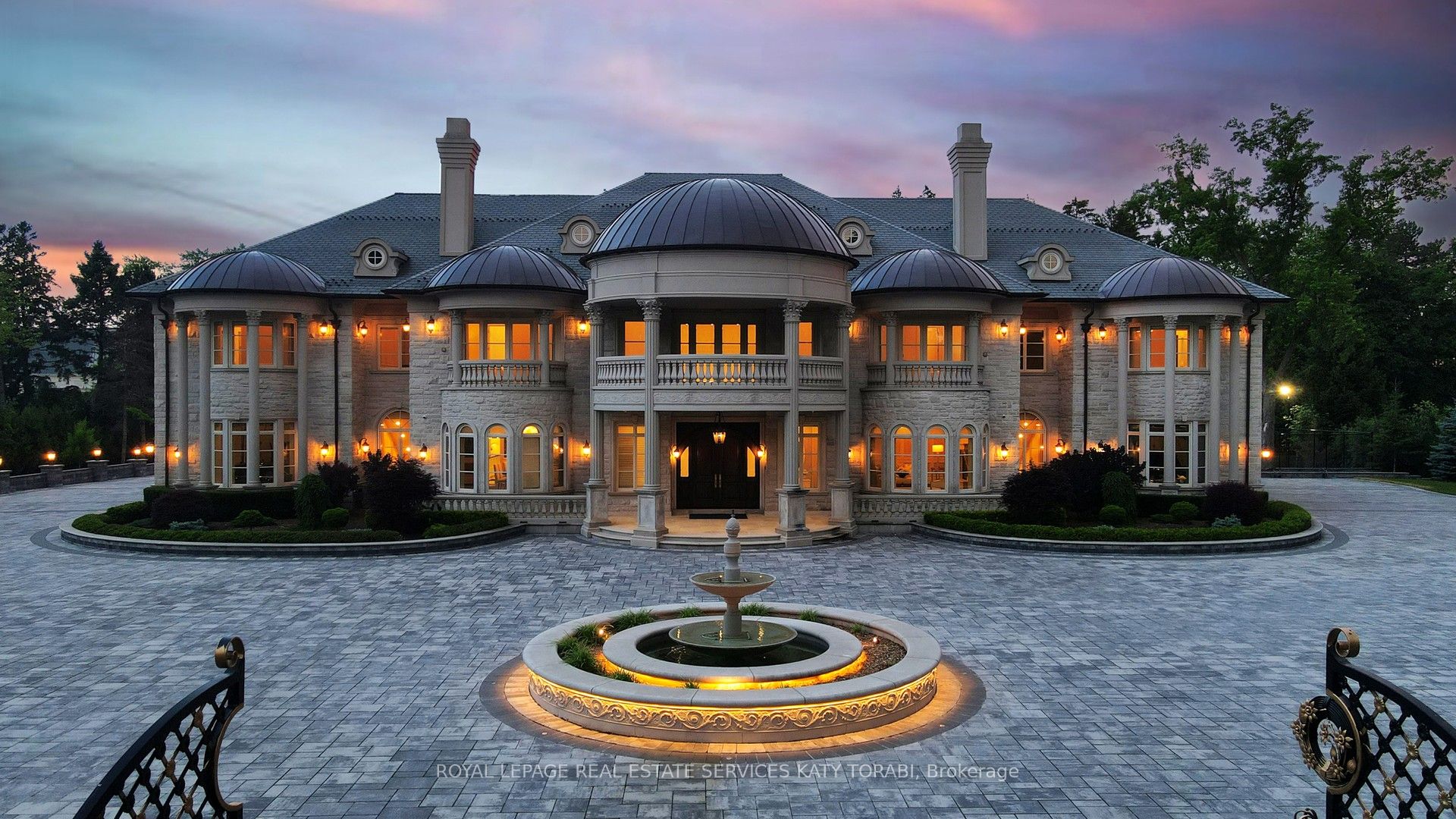 8 High Point Road W