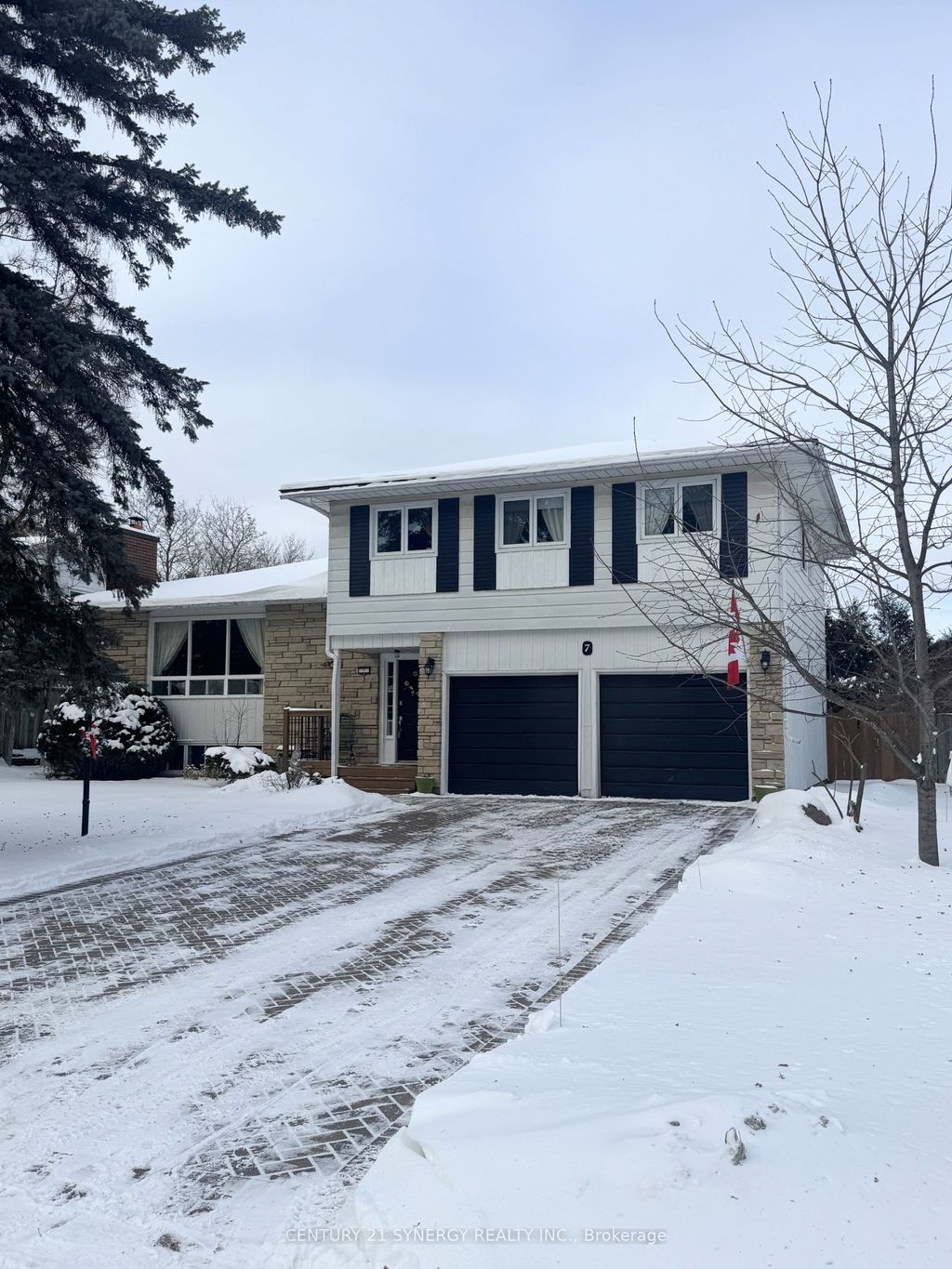 Photo of 7 St Remy Drive, Barrhaven, ON K2J 1A5 (MLS # X12651008)