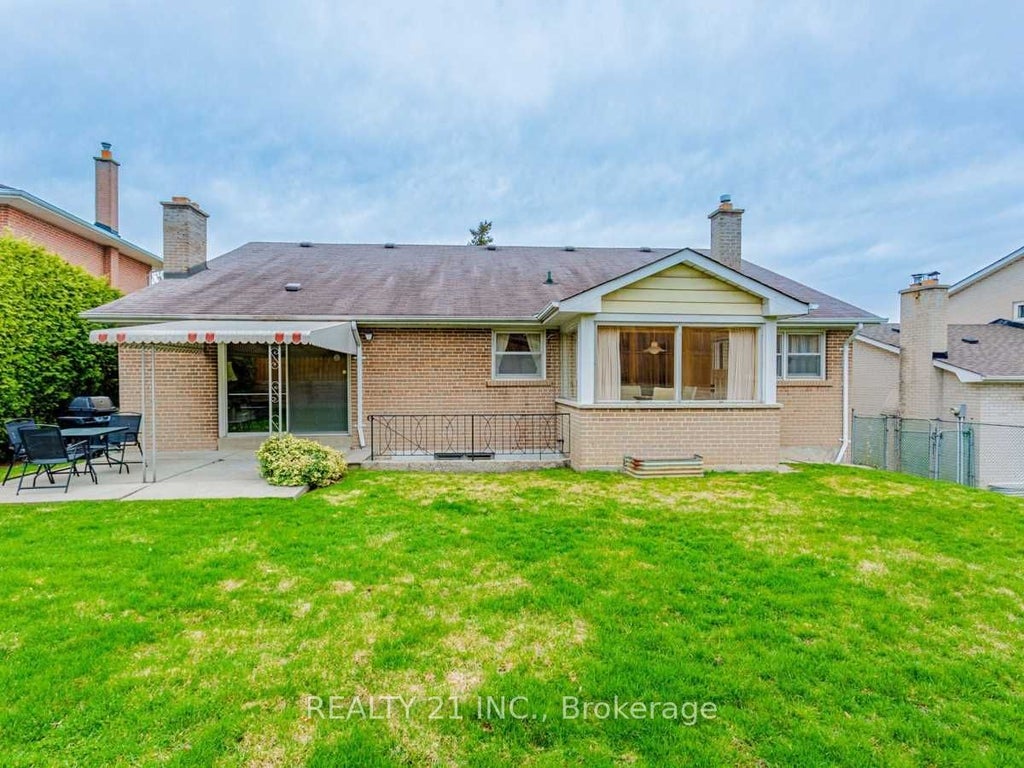 Photo of 24 Beveridge Drive, Toronto, ON M3A 1N9 (MLS # C13431542)