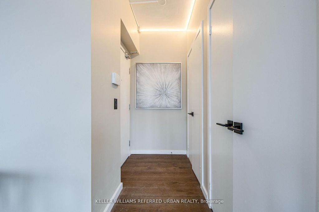 Photo of 218 Queens Quay W #2501, Toronto, ON M5J 2Y6 (MLS # C12391678)