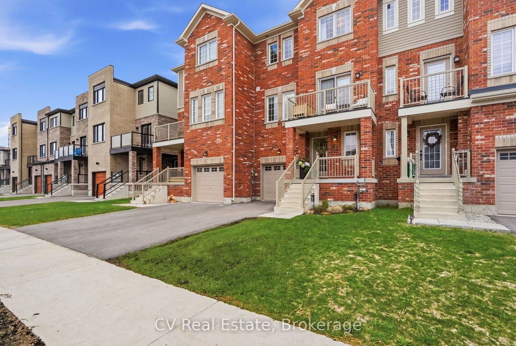 Photo of 57 Harvest Crescent, Barrie, ON L9J 0T5 (MLS # S13078074)