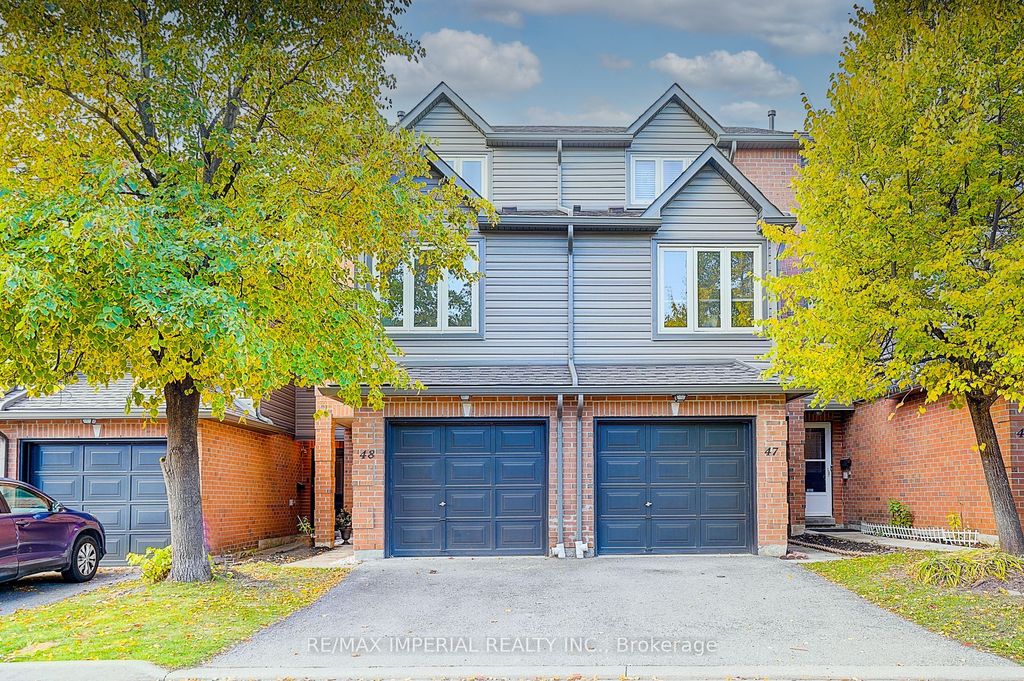 Photo of 460 Bristol Road W #48, Mississauga, ON L5R 3P6 (MLS # W12485090)