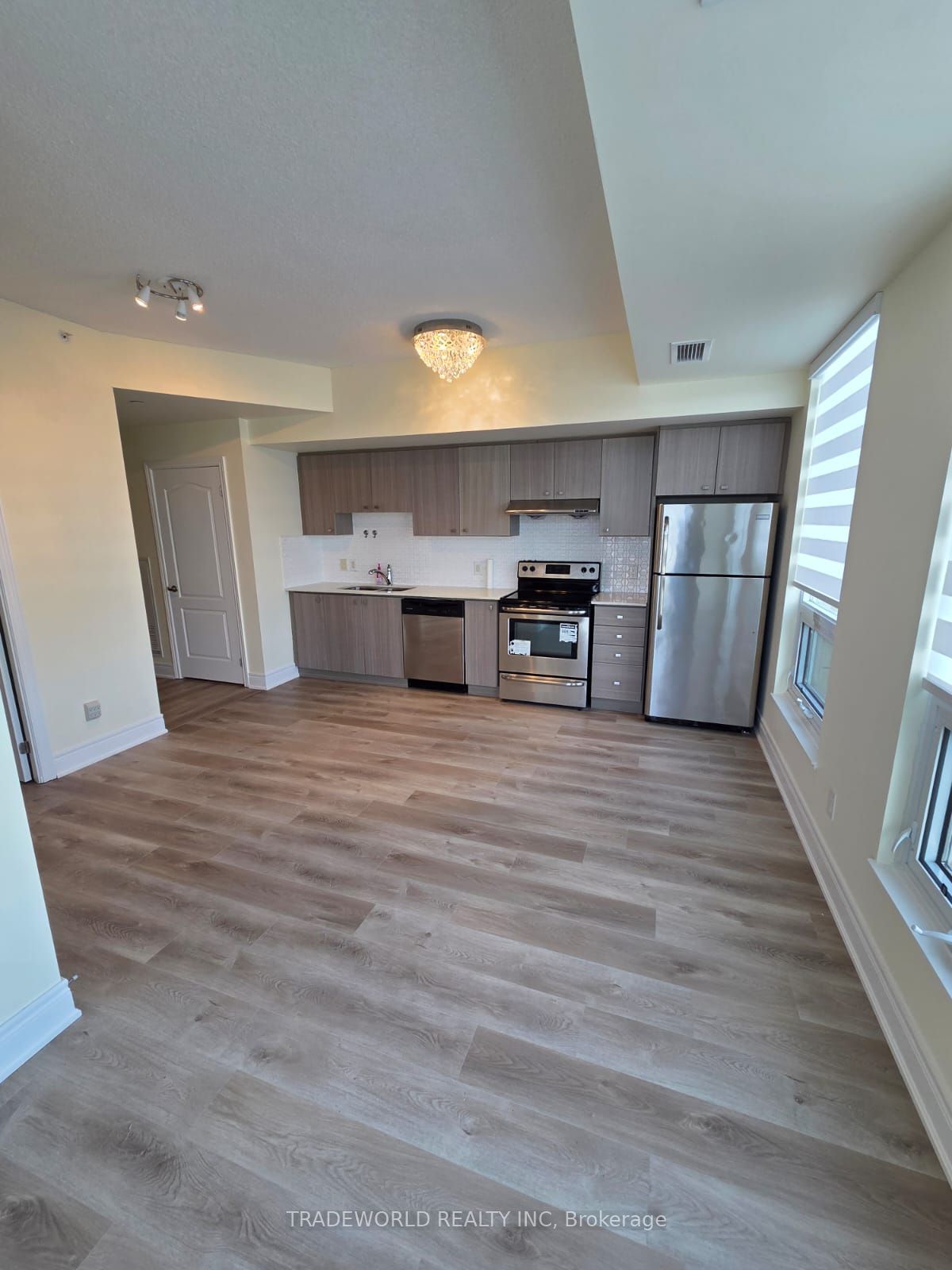 8323 Kennedy Road 626