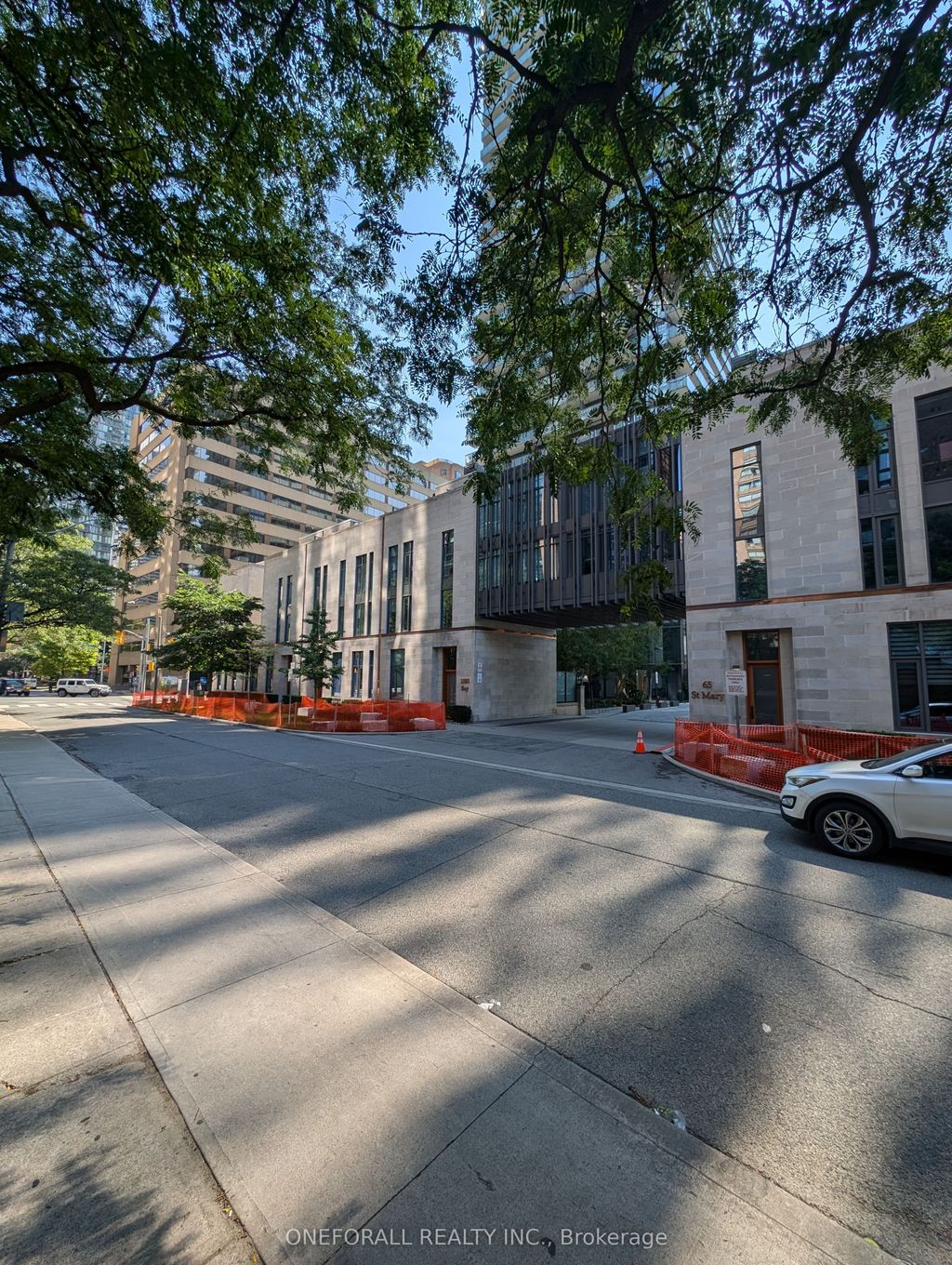 Photo of 1080 Bay Street #907, Toronto, ON M5S 0A5 (MLS # C13064622)