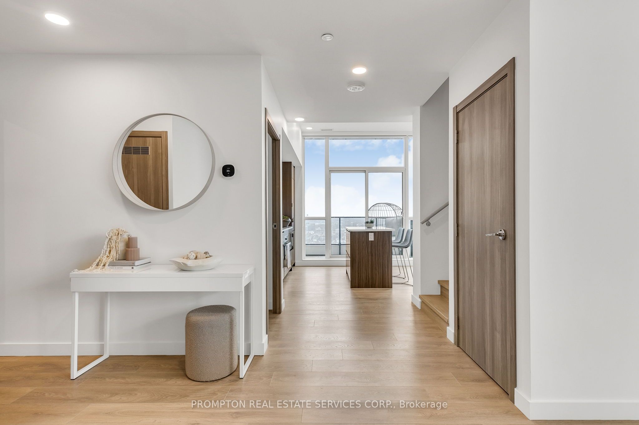 38 Widmer Street PH 5111
