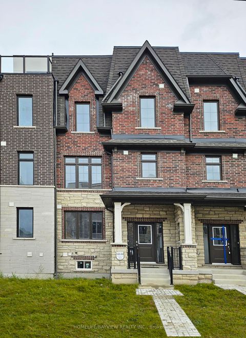 4 Guardhouse Crescent Markham ON L6C 3J7