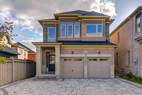 Photo of 99 Chouinard Way, Aurora, ON L4G 1B7 (MLS # N12723220)