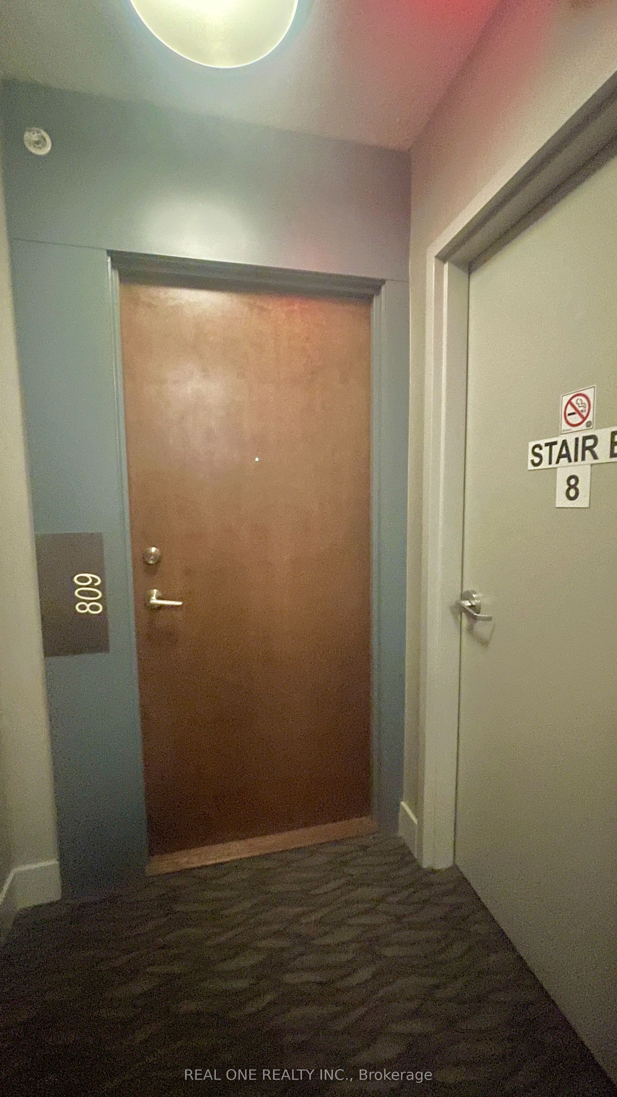 2220 Lakeshore Boulevard 809