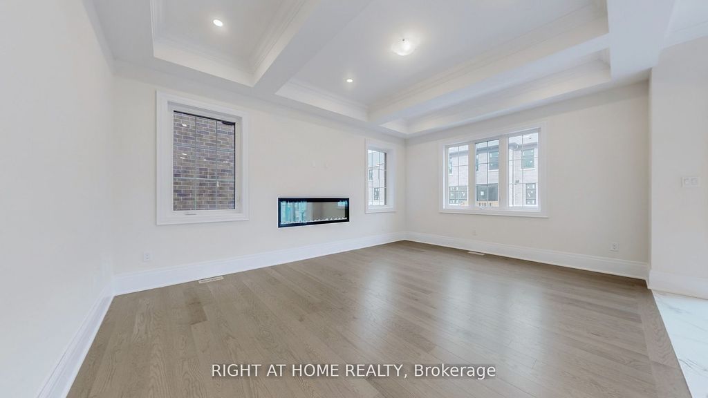 Photo of 7 Adario Crescent, Vaughan, ON L3L 0G3 (MLS # N12994140)