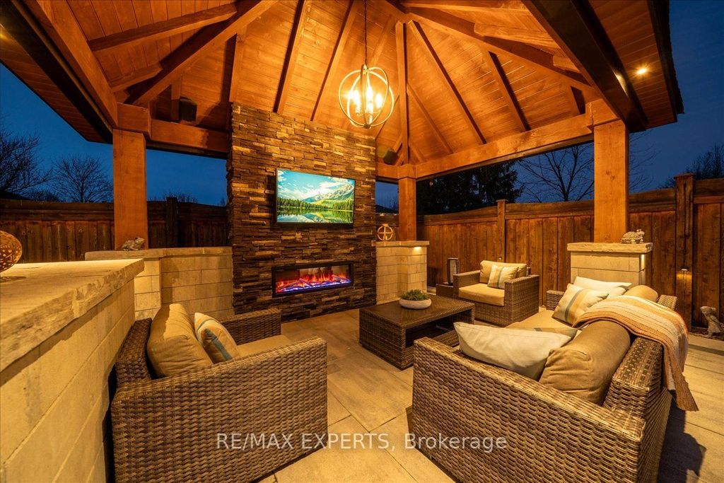 Photo of 3 Thornbury Road, Caledon, ON L7E 1J4 (MLS # W13040336)