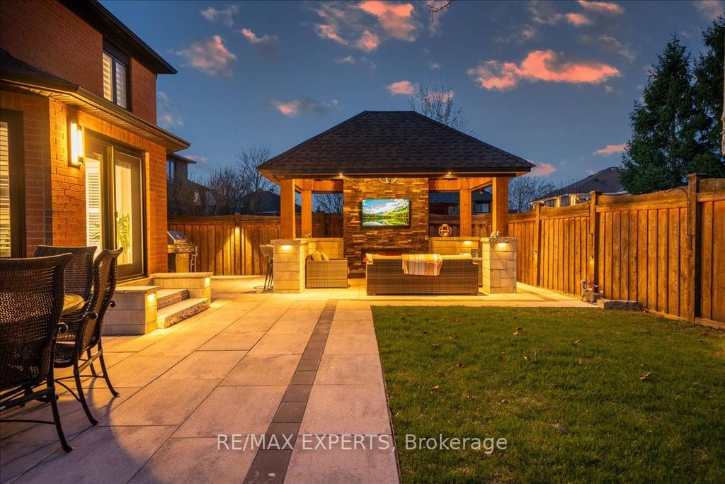 Photo of 3 Thornbury Road, Caledon, ON L7E 1J4 (MLS # W13040336)