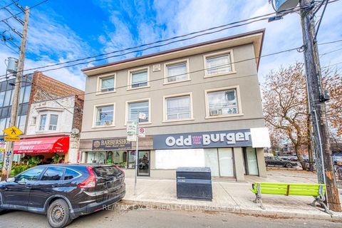 731 Broadview Avenue Toronto ON M4K 2P6