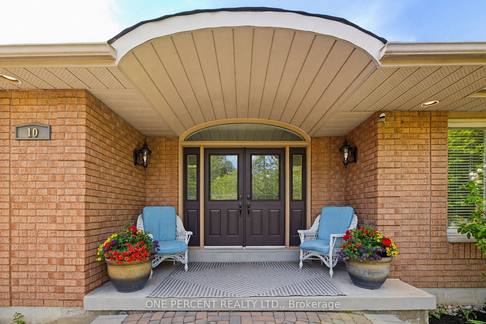 10 Cranston Drive