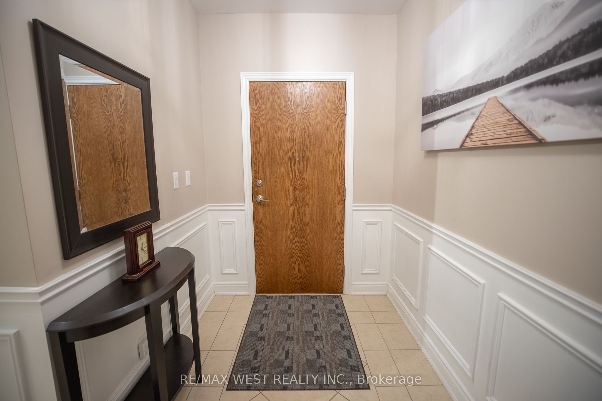 9901 Keele Street 208