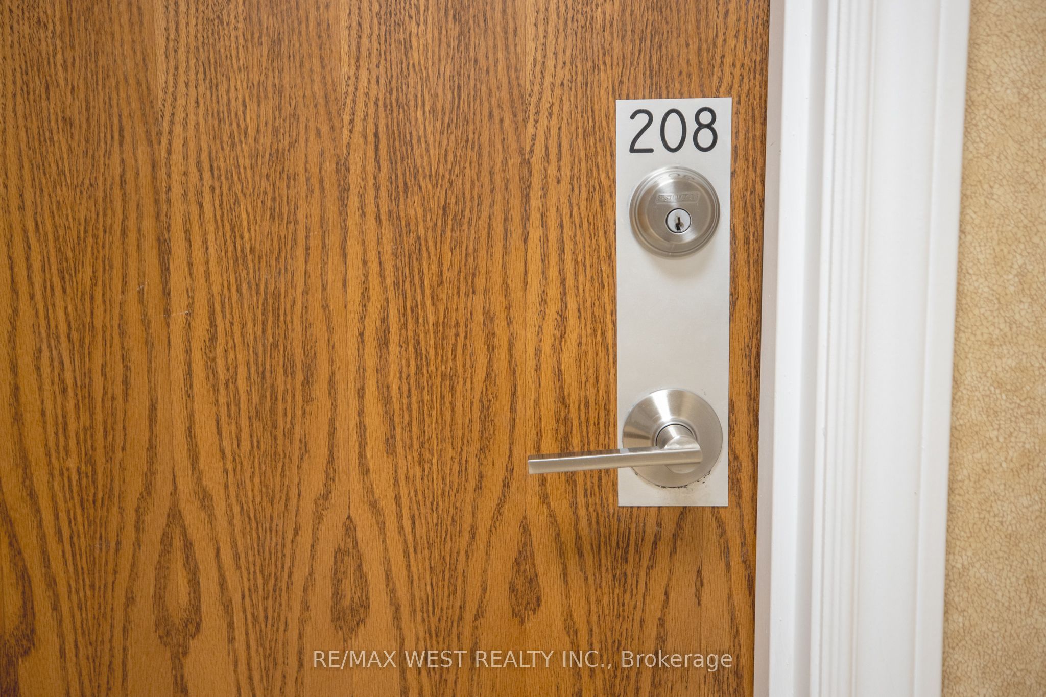 9901 Keele Street 208