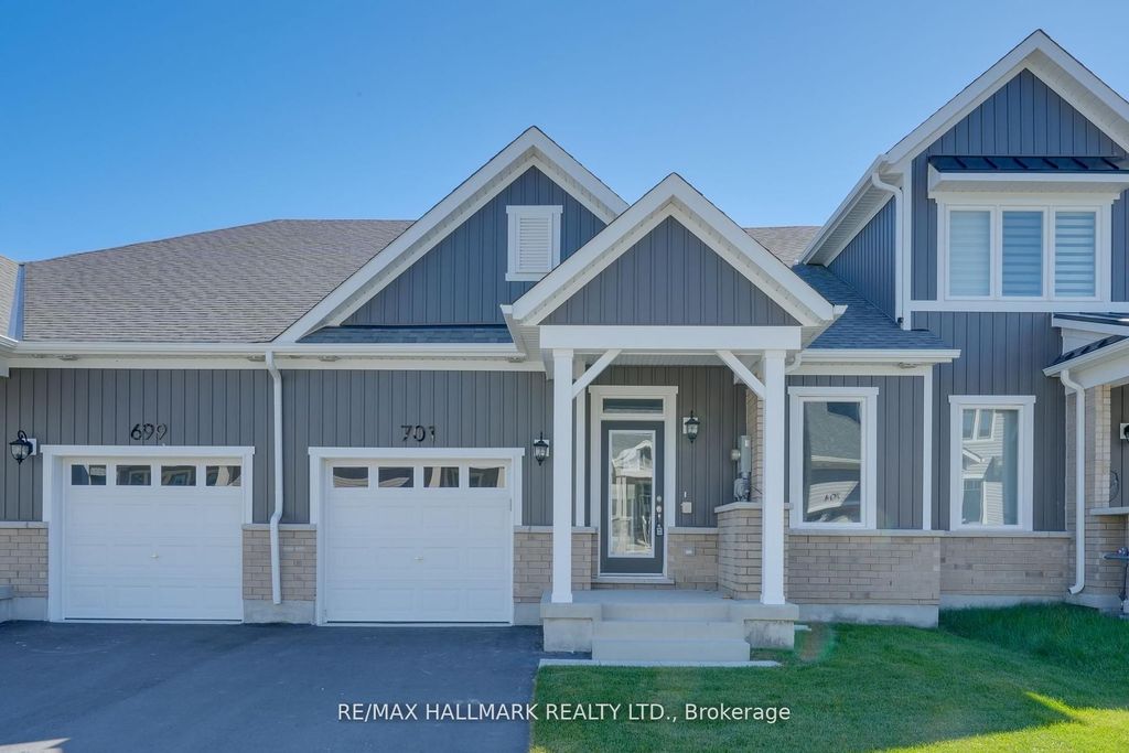 Photo of 701 Sargeant Place, Innisfil, ON L9S 0T2 (MLS # N12653290)