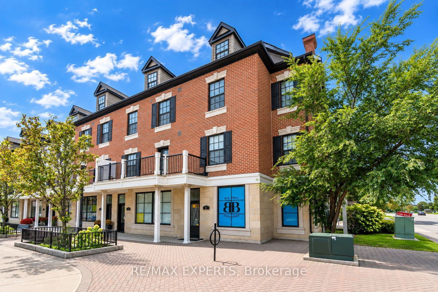 10060 Keele Street 7