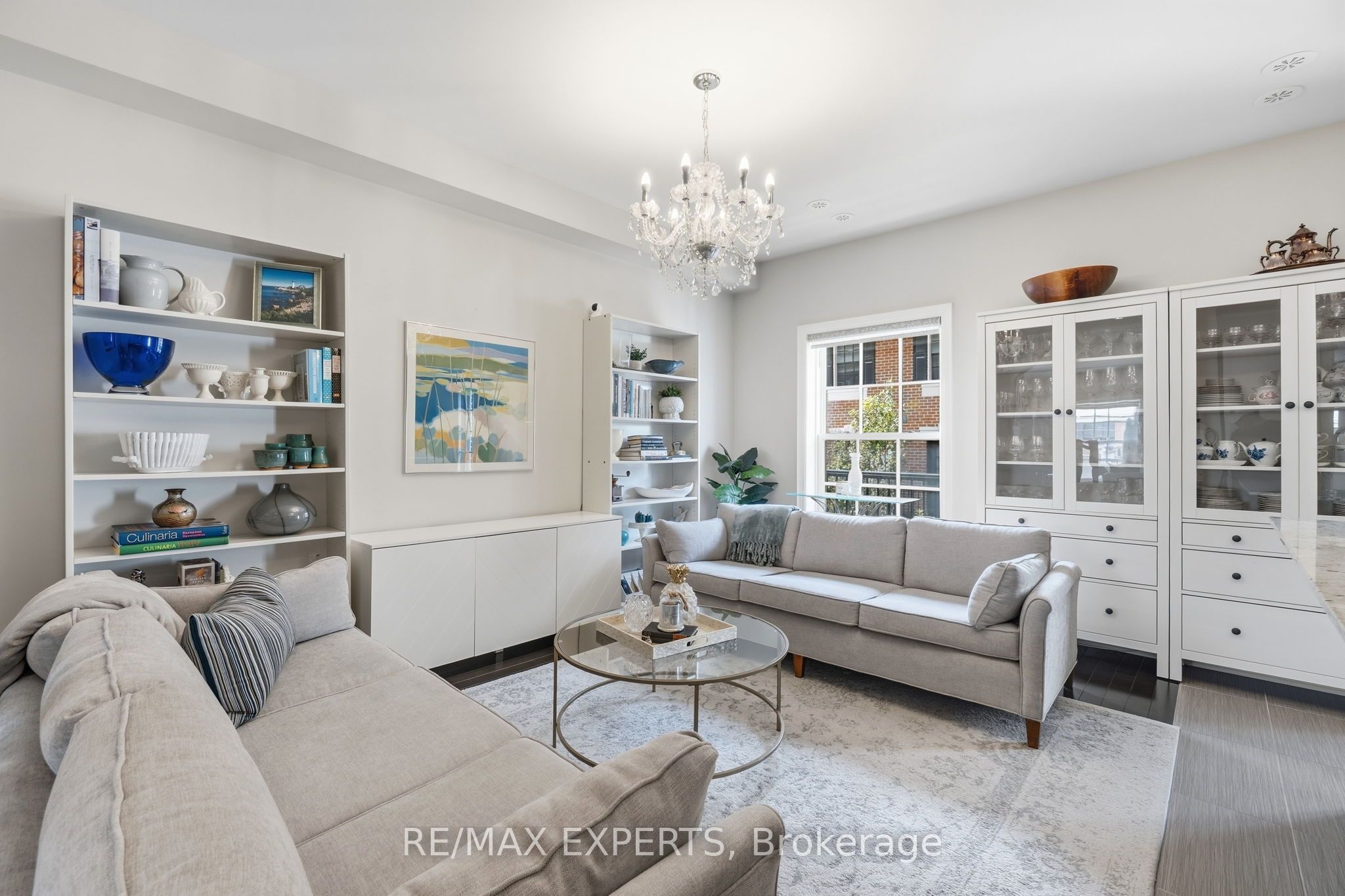 10060 Keele Street 7