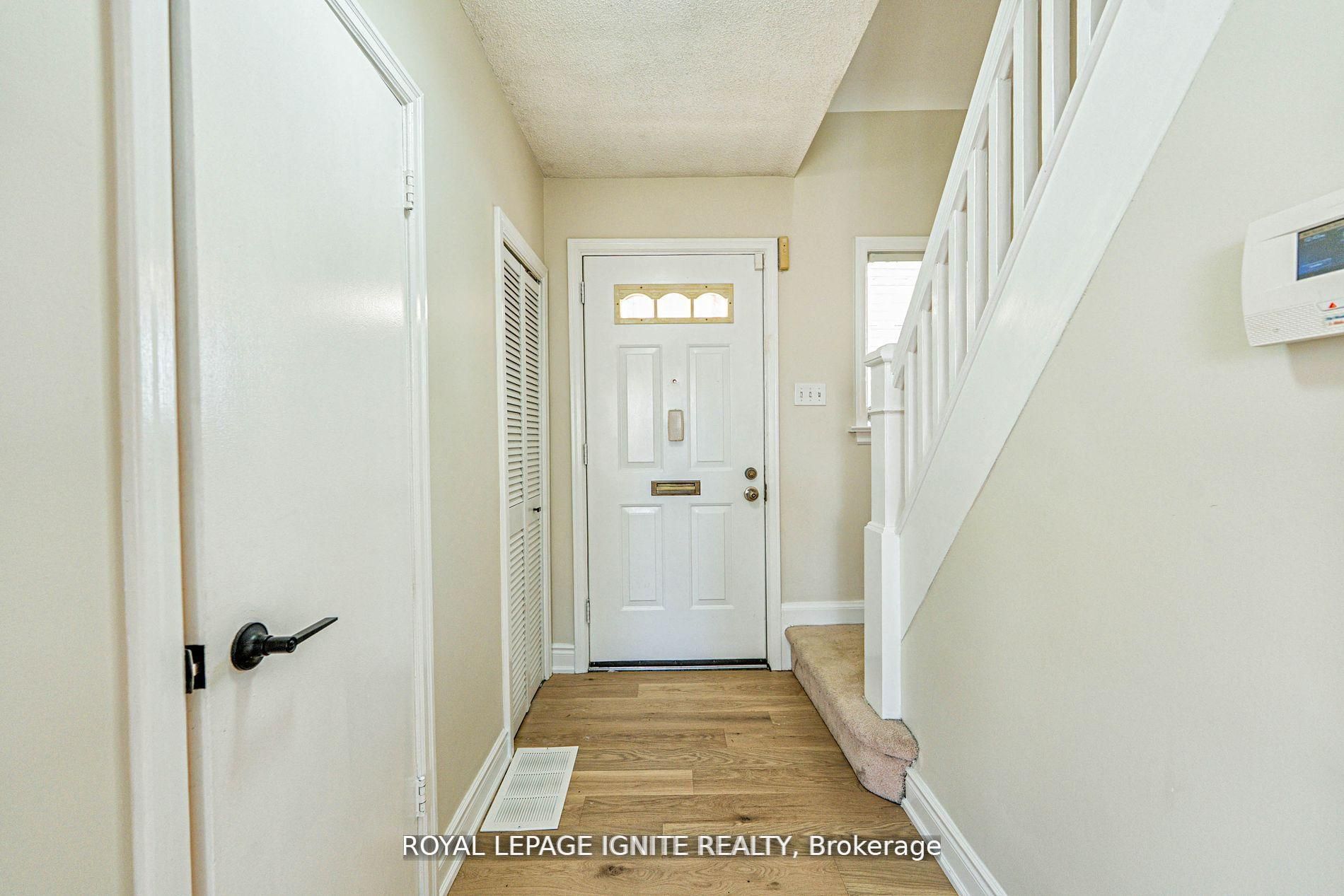 53 Riverview Heights