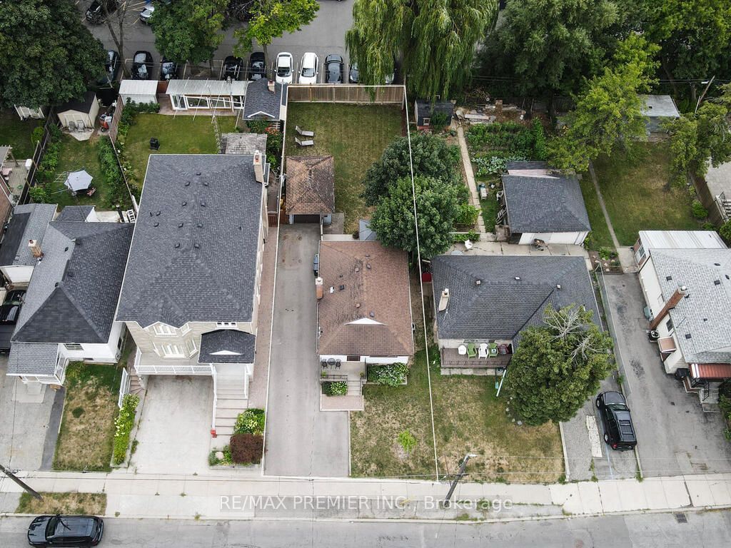 Photo of 1223 Glencairn Avenue, Toronto, ON M6B 2B6 (MLS # W12516012)