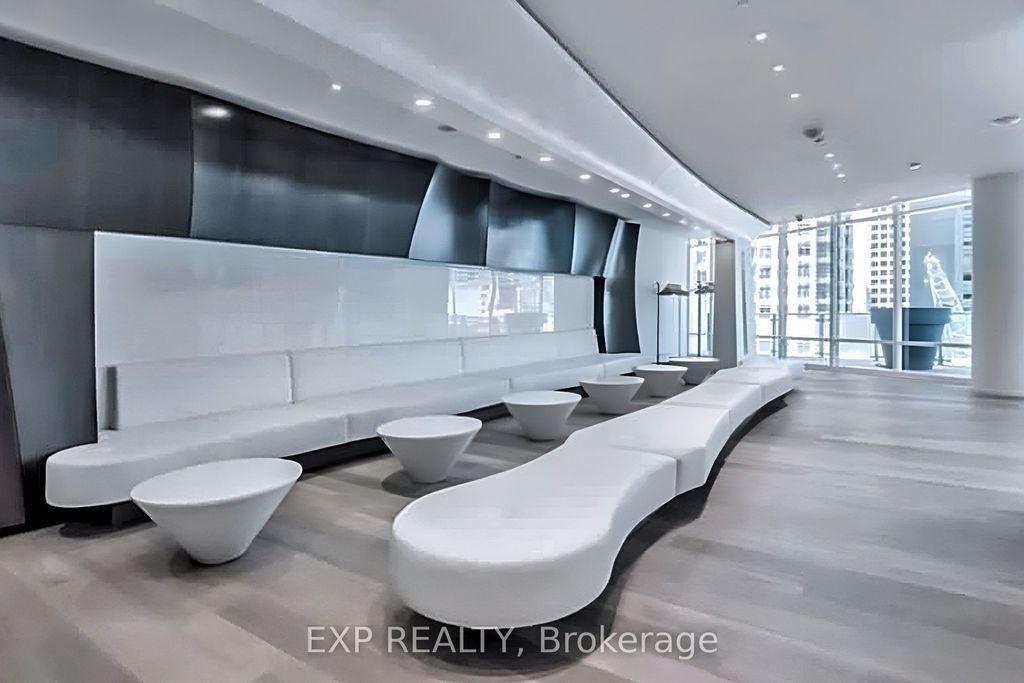 Photo of 1 Bloor Street E #3211, Toronto, ON M4W 1A9 (MLS # C12553820)