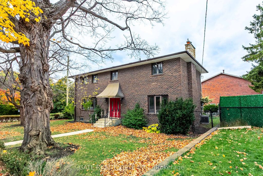 Photo of 60 Scott Street, Brampton, ON L6V 1S3 (MLS # W12547614)