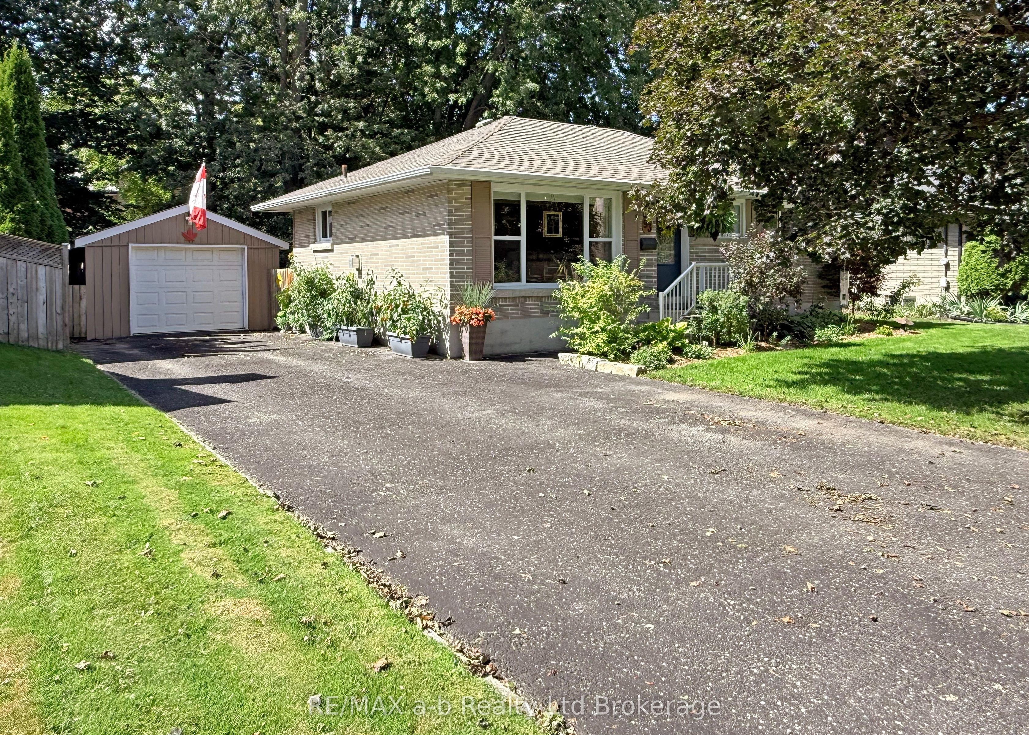 93 North Park Crescent
