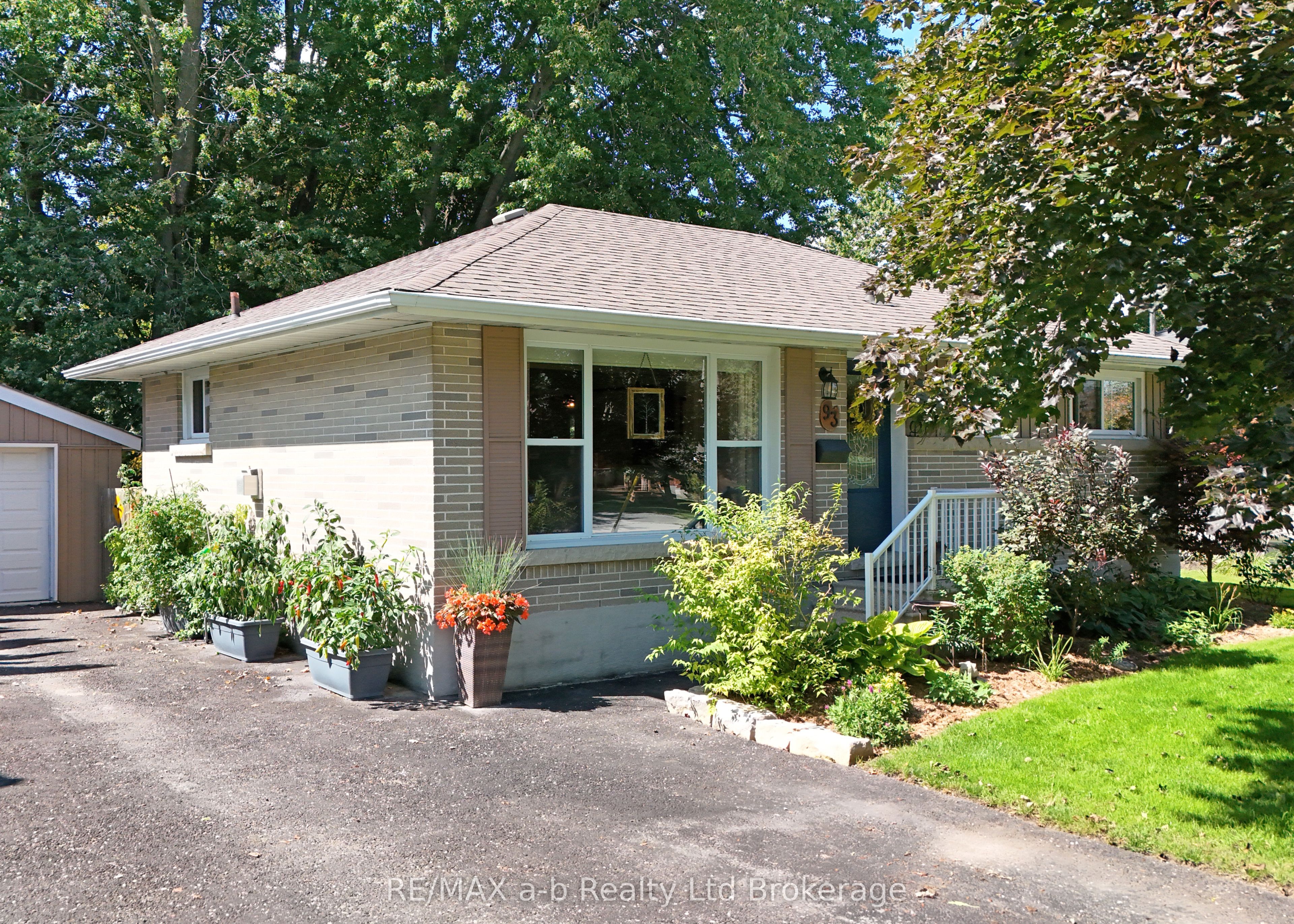 93 North Park Crescent