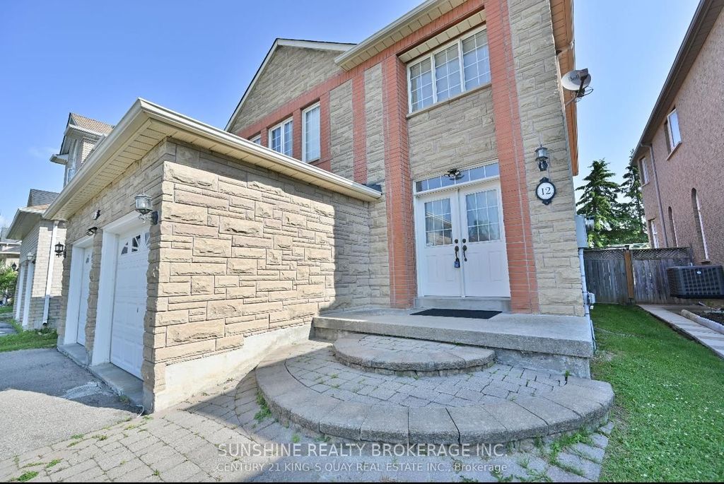 Photo of 12 Princeton Avenue, Richmond Hill, ON L4S 2E2 (MLS # N12852776)