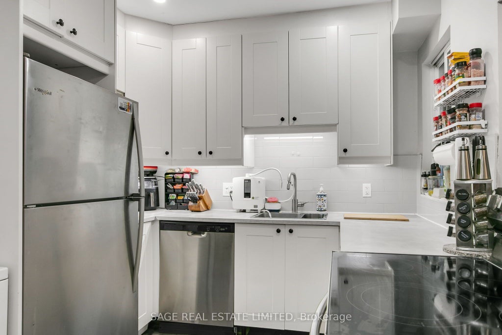 Photo of 1840 Bathurst Street #204, Toronto, ON M5P 3K7 (MLS # C13751818)