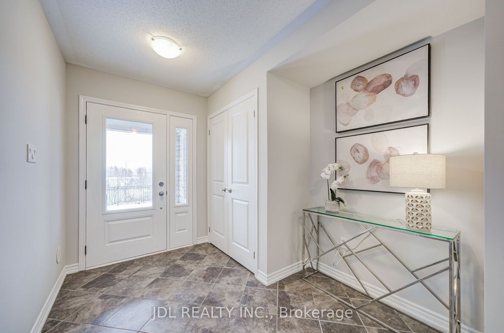 Photo of 3002 Preserve Drive, Unit 25 Drive, Oakville, ON L6M 0V5 (MLS # W12723184)