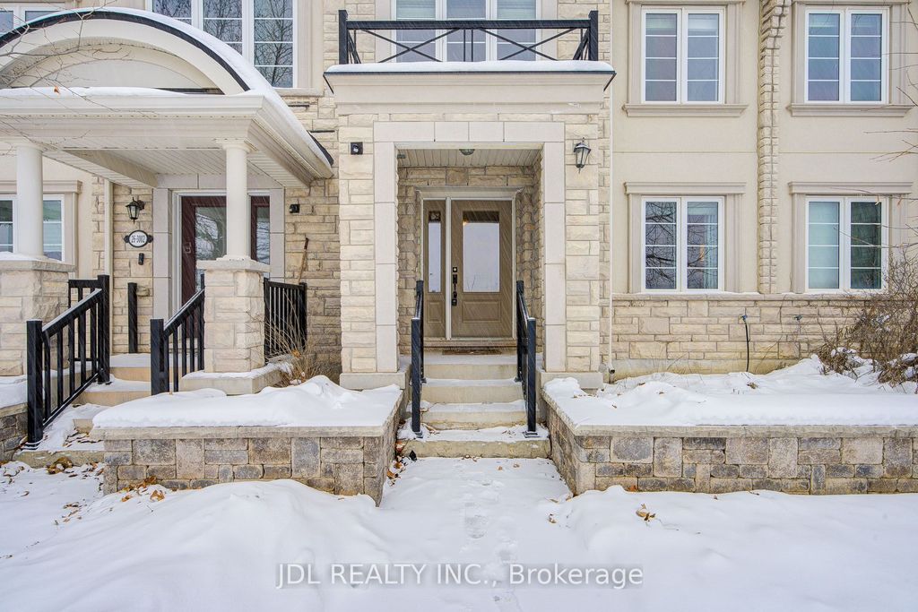 Photo of 3002 Preserve Drive, Unit 25 Drive, Oakville, ON L6M 0V5 (MLS # W12723184)