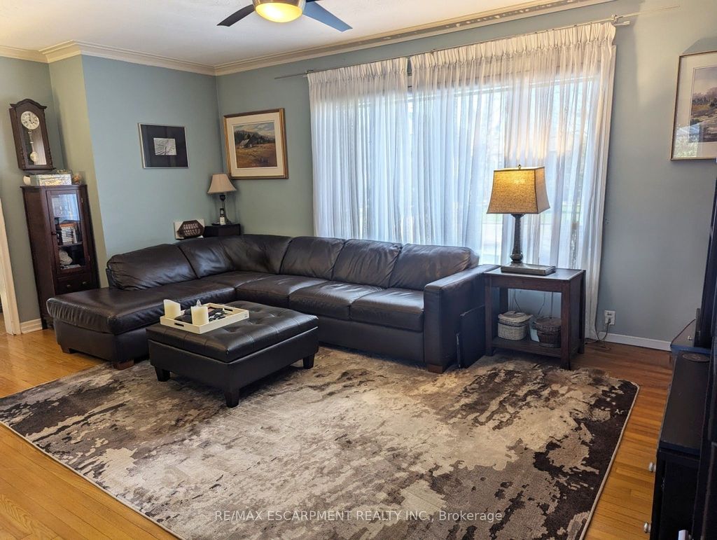 Photo of 35 Marcia Avenue, Toronto, ON M6B 2Y6 (MLS # W13005130)