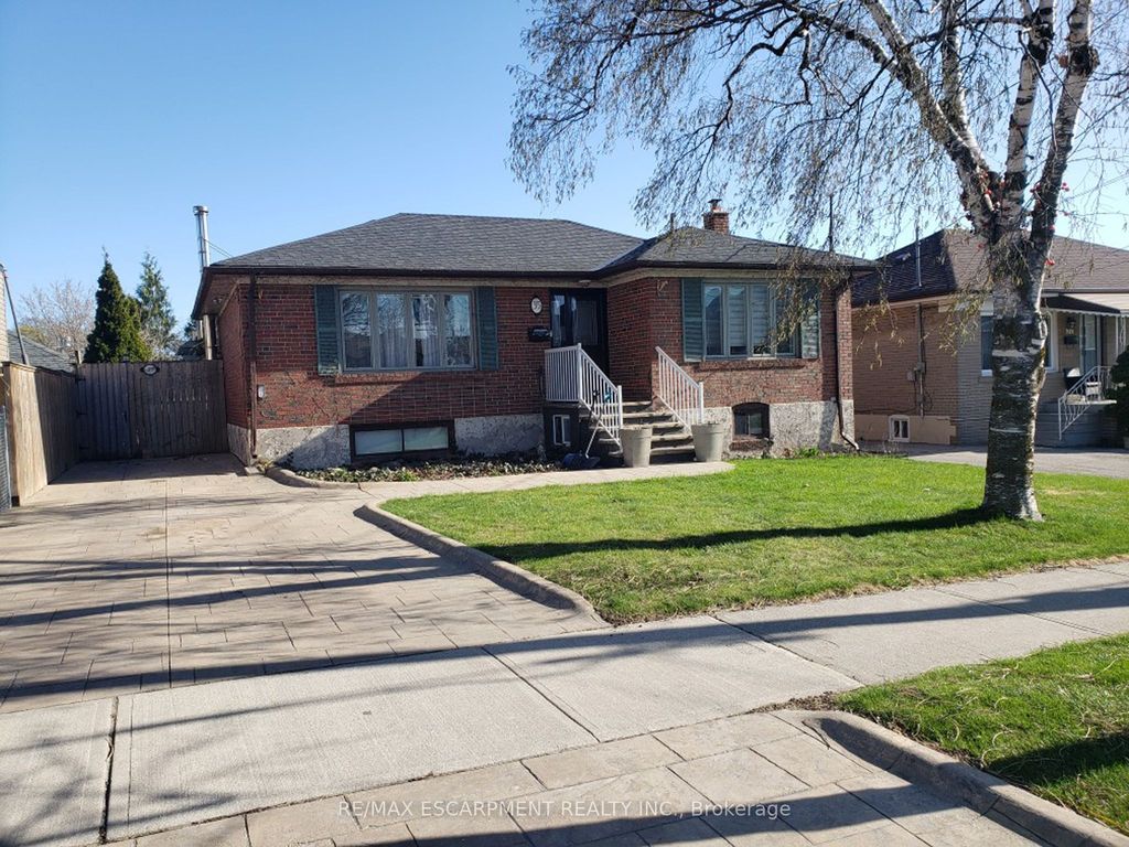 Photo of 35 Marcia Avenue, Toronto, ON M6B 2Y6 (MLS # W13005130)