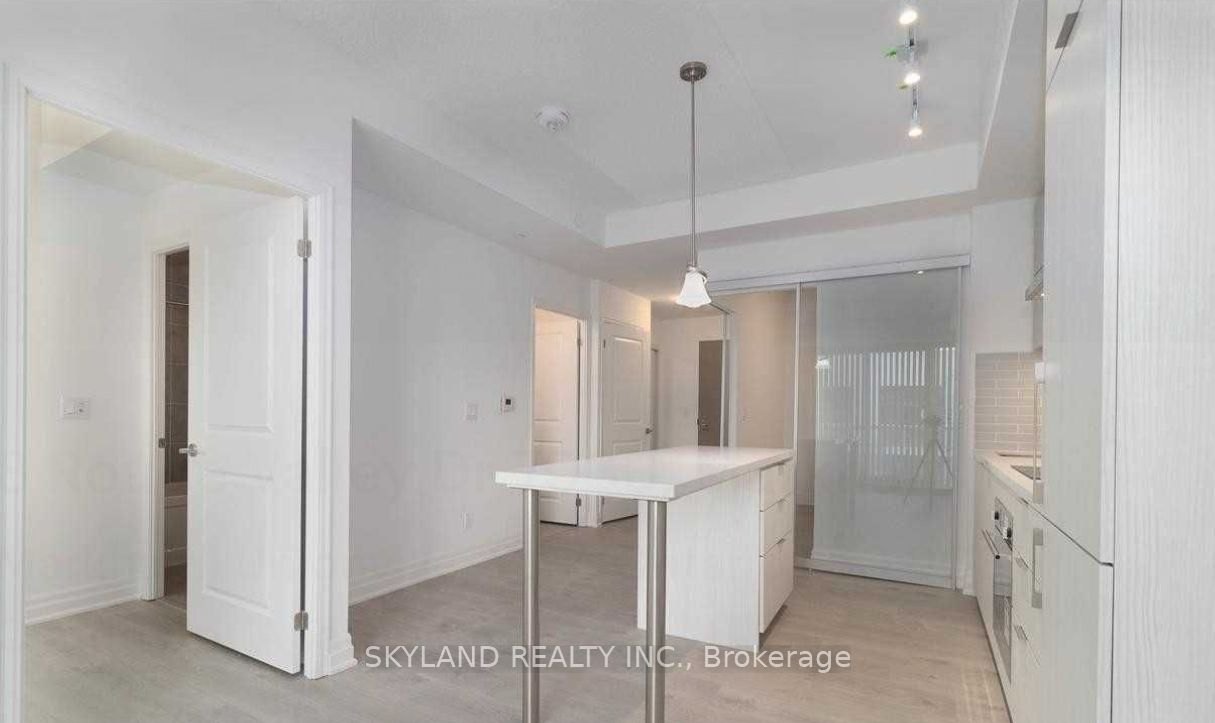 8 Rouge Valley Drive 703B