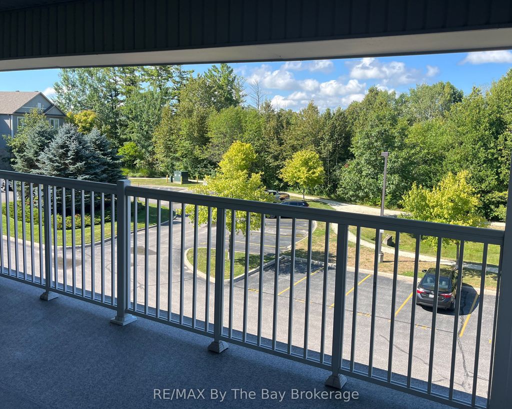 Photo of 50 Mulligan Lane S #312, Wasaga Beach, ON L9Z 0C5 (MLS # S12857252)