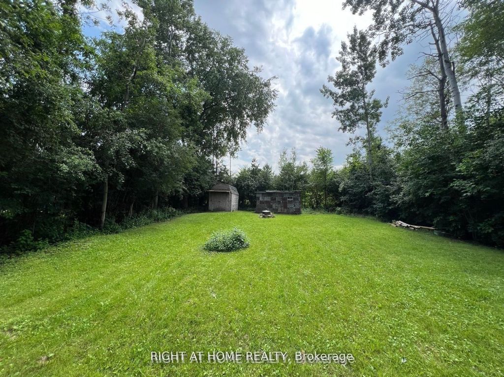 Photo of 34 Broadview Street, Collingwood, ON L9Y 0X2 (MLS # S13074880)