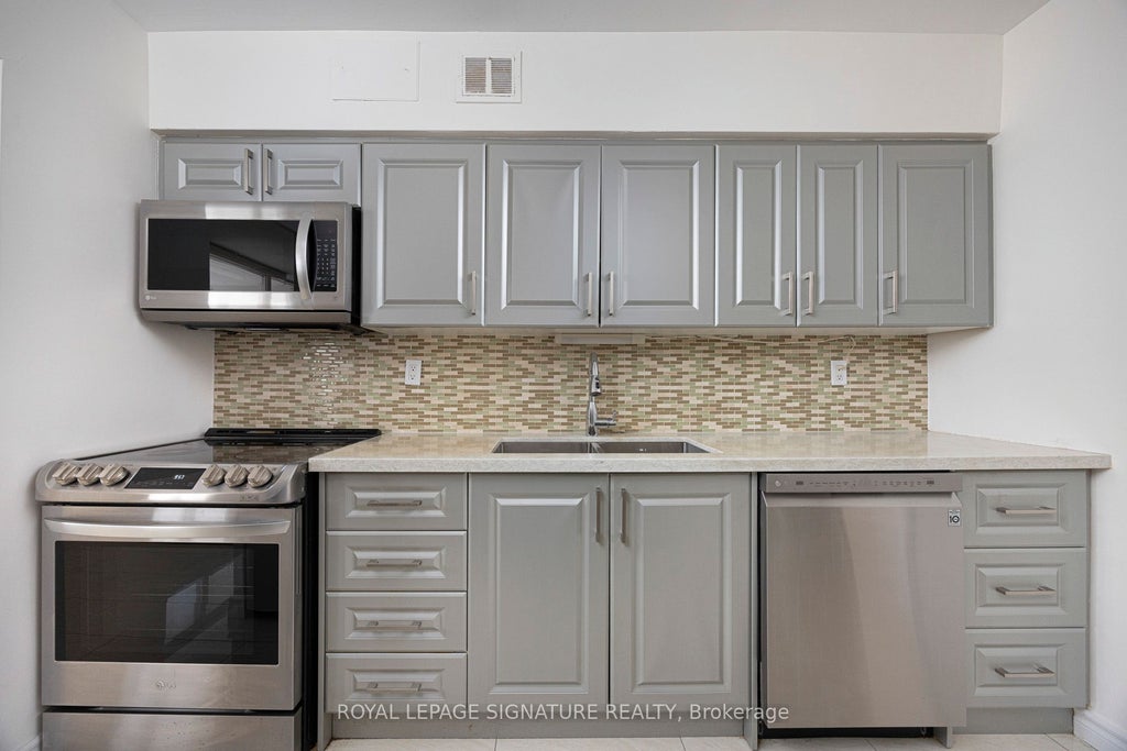 Photo of 1350 York Mills Road #803, Toronto, ON M3A 1Z9 (MLS # C13730362)