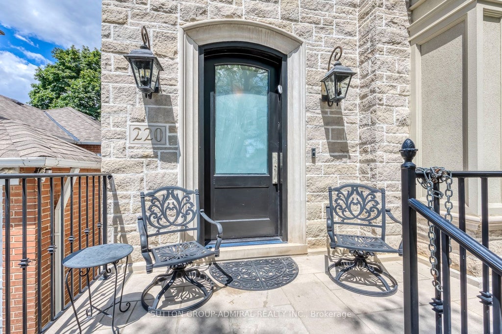 Photo of 220 Joicey Boulevard, Toronto, ON M5M 2V5 (MLS # C13606046)