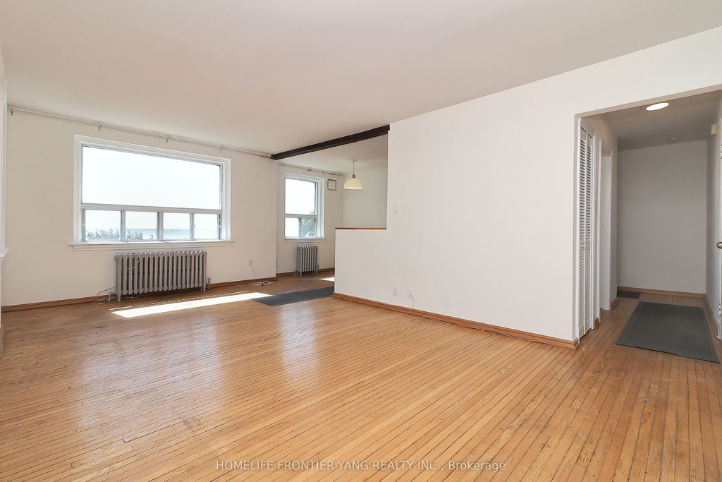 Photo of 2697 Lake Shore Boulevard W #21, Toronto, ON M8V 1G6 (MLS # W12367306)