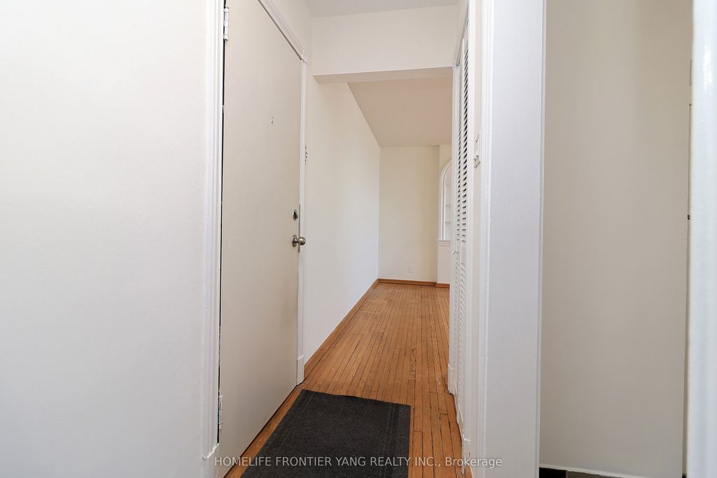 Photo of 2697 Lake Shore Boulevard W #21, Toronto, ON M8V 1G6 (MLS # W12367306)