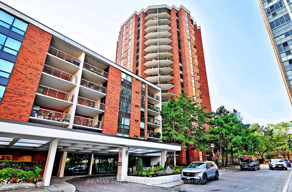 Photo of 77 Maitland Place #123, Toronto, ON M4Y 2V6 (MLS # C13881904)