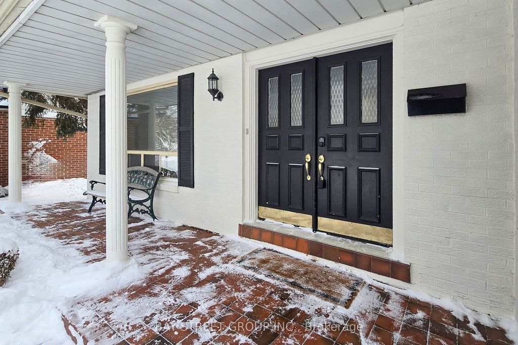 Photo of 37 Abbeywood Trail, Toronto, ON M3B 3B4 (MLS # C12717524)